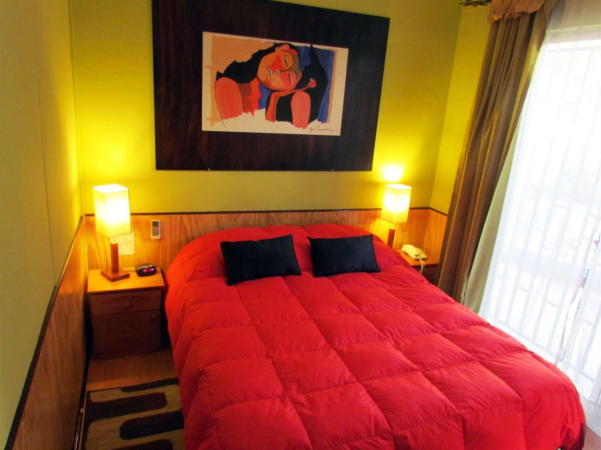Intiwasi Hotel Santiago del Cile